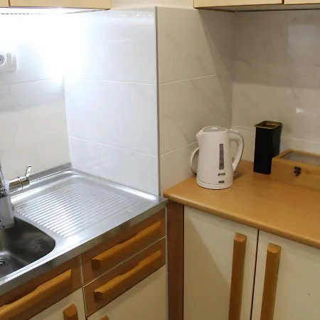 N&aa Apartment *